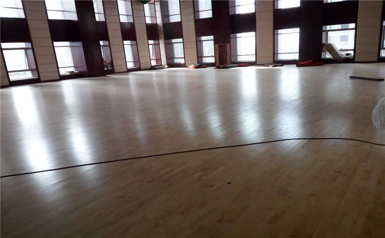 場館籃球館地板哪些品牌