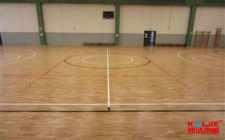 沈陽楓樺木籃球場地板打磨翻新