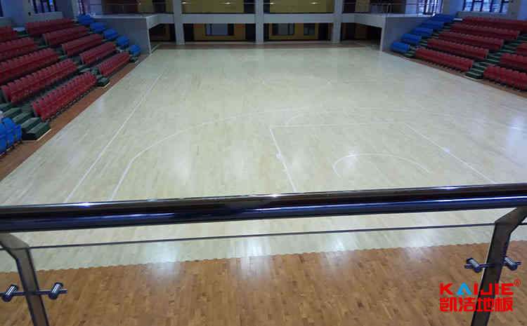 楓木風雨操場運動地板施工技術方案