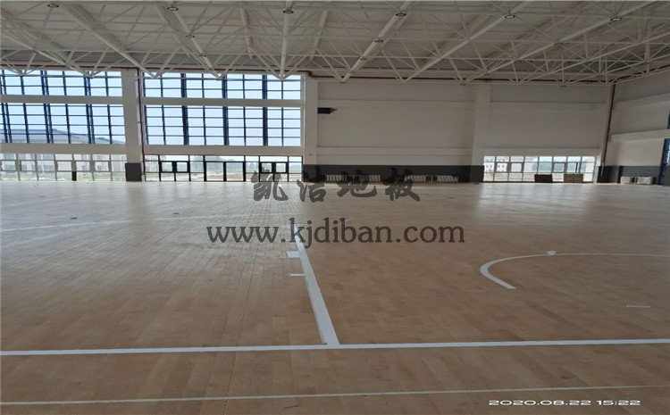 徐州黃集機(jī)場體育館木地板項(xiàng)目-凱潔實(shí)木運(yùn)動(dòng)地板廠家