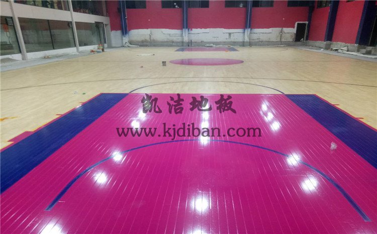 湖北武漢體育中心運(yùn)動(dòng)木地板項(xiàng)目-凱潔實(shí)木運(yùn)動(dòng)地板廠家